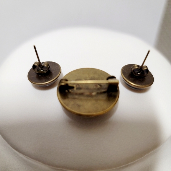 Prince Love Sign Jewelry Set - Picture 3 of 7